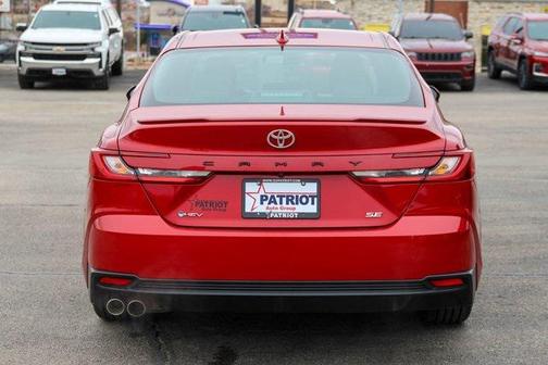2025 Toyota Camry SE