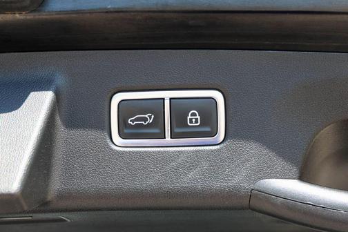 Ebony Black 2022 Kia Sorento SX