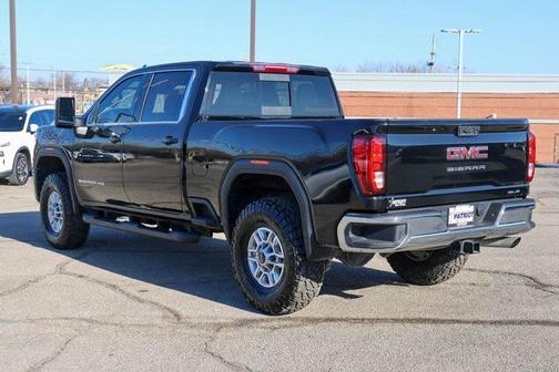 2025 GMC Sierra 2500 SLE