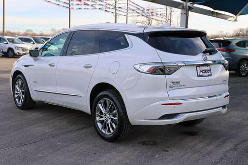 White Frost Tricoat 2022 Buick Enclave AWD Avenir