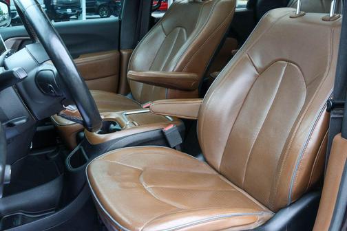 Ocean Blue Metallic 2020 Chrysler Pacifica Limited