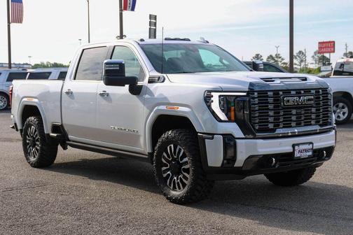 White Frost Tricoat 2024 GMC Sierra 2500 Denali Ultimate