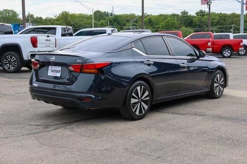 2022 Nissan Altima 2.5 SV
