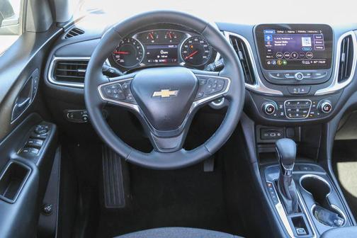 Sterling Gray Metallic 2024 Chevrolet Equinox 1LT
