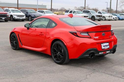 2025 Toyota GR86 Premium