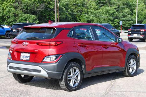 Ultimate Red 2023 Hyundai KONA SE