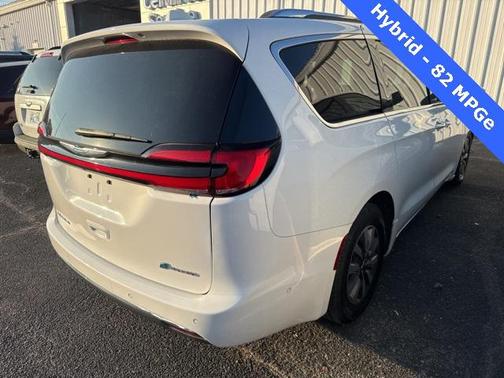 2021 Chrysler Pacifica Hybrid Touring L