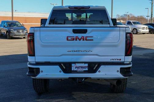 2024 GMC Sierra 2500 AT4
