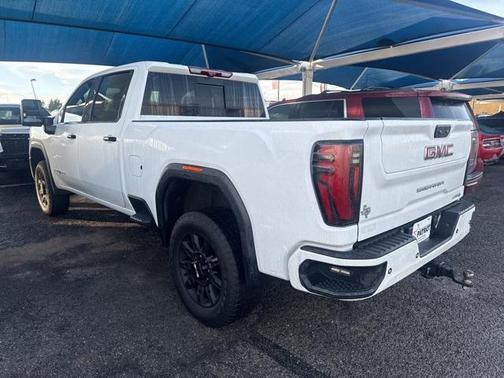 2024 GMC Sierra 2500 AT4
