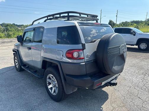 Cement 2014 Toyota FJ Cruiser Base