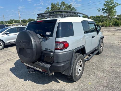 Cement 2014 Toyota FJ Cruiser Base