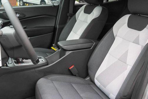 Sterling Gray Metallic 2026 Chevrolet Trax FWD 1RS