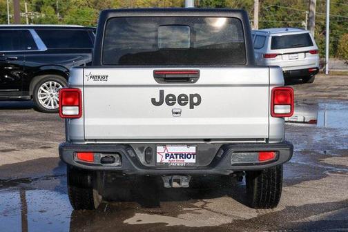 2023 Jeep Gladiator Sport S