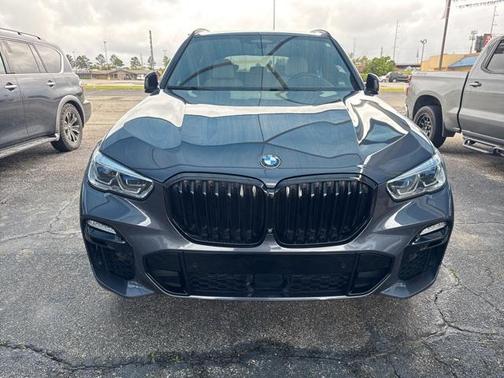 2021 BMW X5 M50i