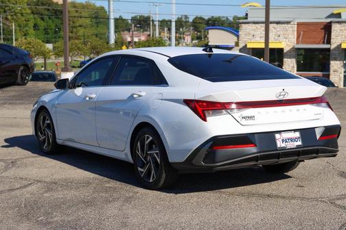 Serenity White 2025 Hyundai ELANTRA Limited