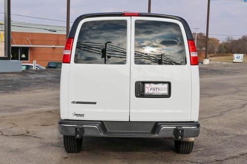 2024 Chevrolet Express 2500 RWD 2500 Regular Wheelbase WT