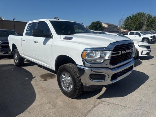 2019 RAM 2500 Big Horn Crew Cab 4x4 6'4' Box