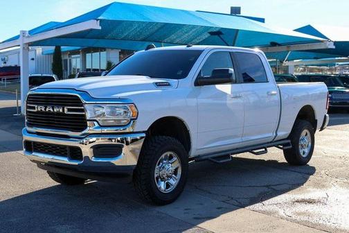 2019 RAM 2500 Big Horn Crew Cab 4x4 6'4' Box