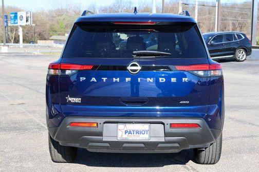 2025 Nissan Pathfinder SV 4WD