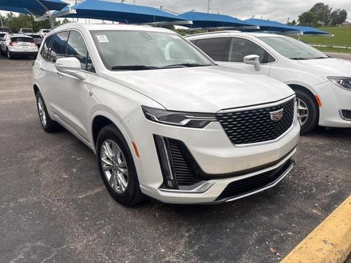 2023 Cadillac XT6 Luxury FWD