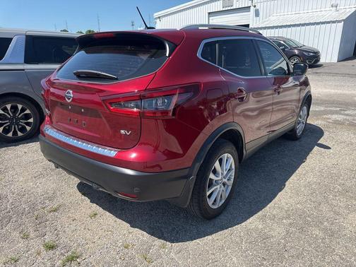 Scarlet Ember Pearl Metallic 2022 Nissan Rogue Sport SV