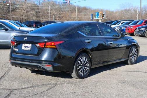 2025 Nissan Altima 2.5 SV