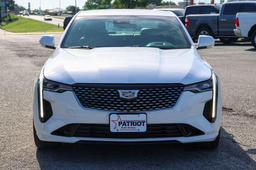 Summit White 2024 Cadillac CT4 Luxury