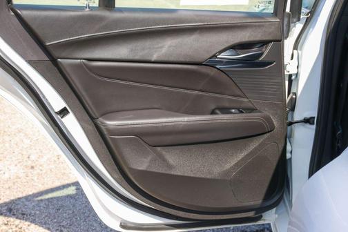 Summit White 2024 Cadillac CT4 Luxury