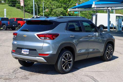 Sterling Gray Metallic 2026 Chevrolet Trailblazer LT