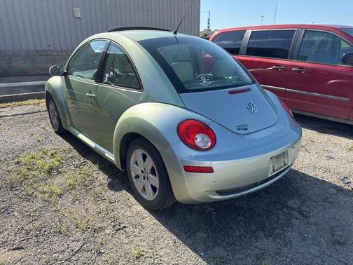2007 Volkswagen New Beetle 2.5
