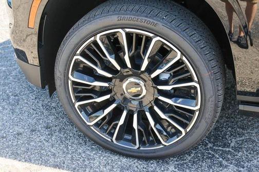 2025 Chevrolet Tahoe 4WD High Country