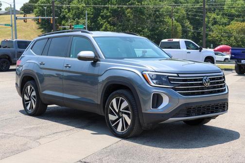 Gray 2025 Volkswagen Atlas 2.0T SE w/Technology