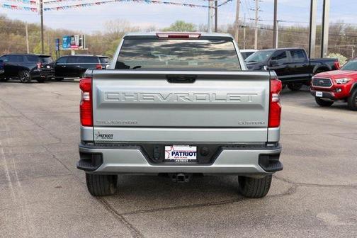 2024 Chevrolet Silverado 1500 Custom