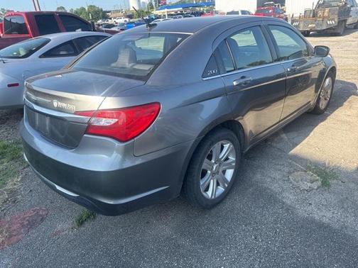 2012 Chrysler 200 Touring