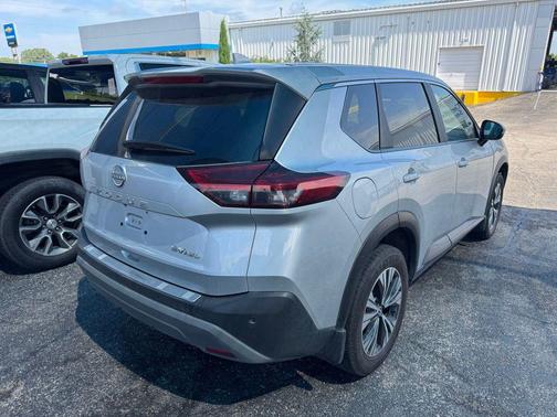 Brilliant Silver Metallic 2023 Nissan Rogue SV