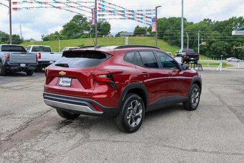2025 Chevrolet Trax LT