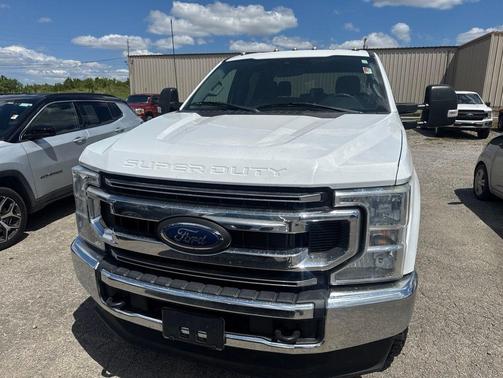 Oxford White 2022 Ford F-250 XLT