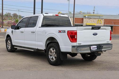 White 2022 Ford F-150 XLT