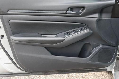 Brilliant Silver Metallic 2024 Nissan Altima S FWD