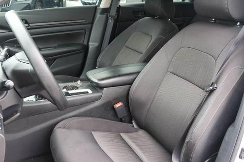 Brilliant Silver Metallic 2024 Nissan Altima S FWD