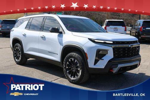 Polar White Tricoat 2026 Chevrolet Traverse AWD Z71