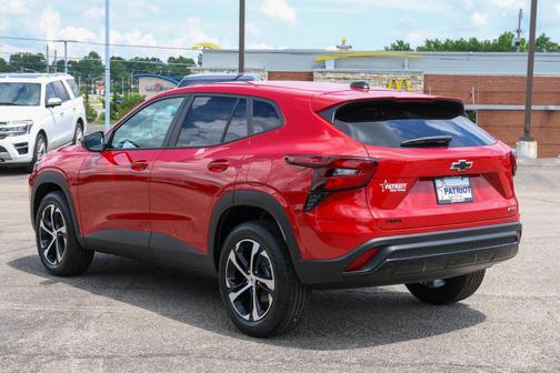 Apex Red 2026 Chevrolet Trax FWD 1RS