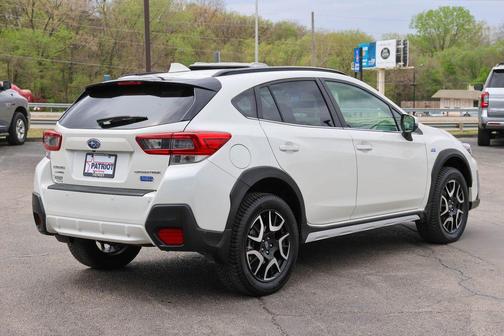 Crystal White Pearl 2021 Subaru Crosstrek Hybrid Base