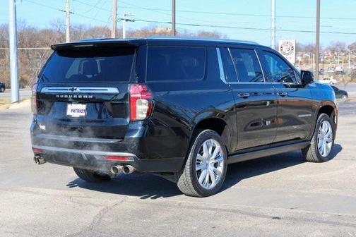 2021 Chevrolet Suburban 4WD High Country