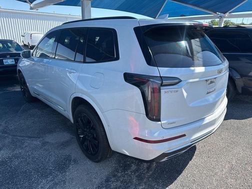 Crystal White Tricoat 2020 Cadillac XT6 Sport AWD