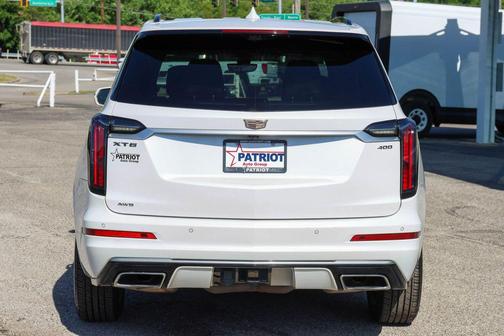 Crystal White Tricoat 2020 Cadillac XT6 Sport AWD