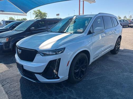 Crystal White Tricoat 2020 Cadillac XT6 Sport AWD