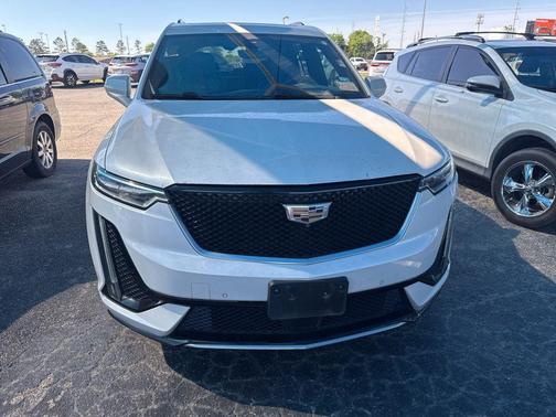 Crystal White Tricoat 2020 Cadillac XT6 Sport AWD