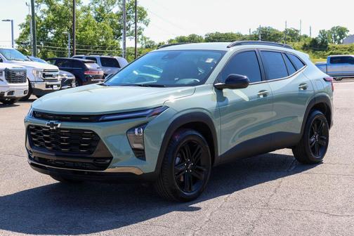 Cacti Green 2026 Chevrolet Trax FWD ACTIV