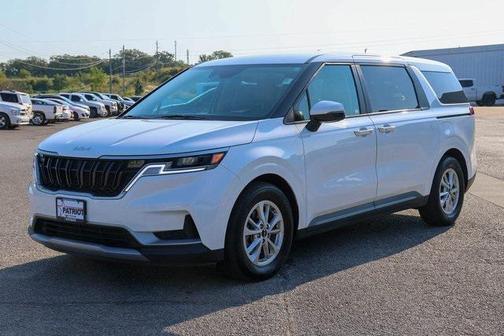 2024 Kia Carnival LX